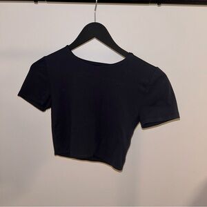 Babaton - short sleeve contour top